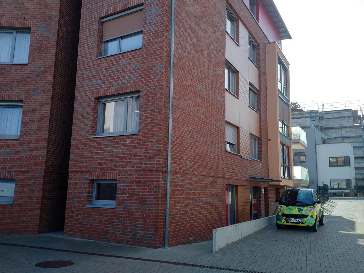 Aaron - Privatunterkunft Magdeburg Exterior foto